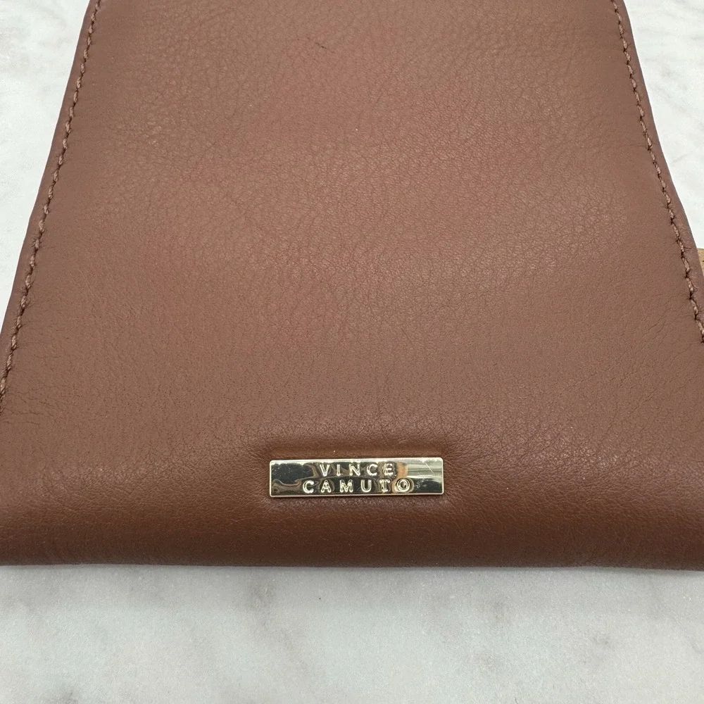 Vince Camuto vince camuto